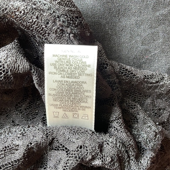 Nicole Miller, nicki, M, stretch lace with spaghetti strap under layer, EUC. - Picture 6 of 6